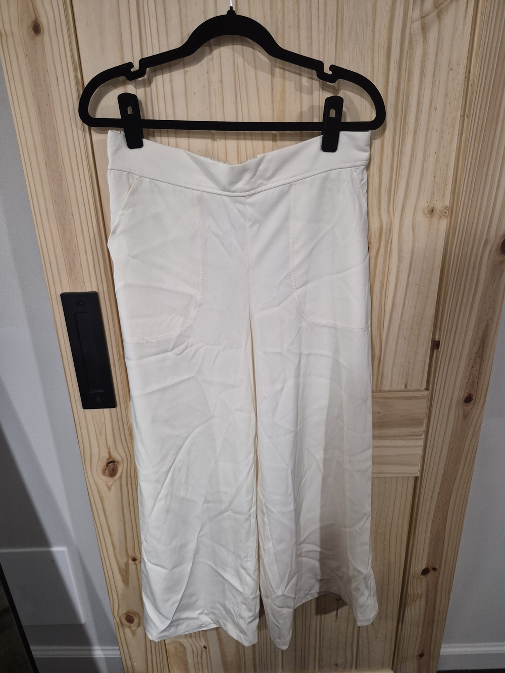 Max Studio Cream Wide-Leg Crop Pants